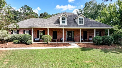 Photo of 1440 Emerald Mountain Parkway, Wetumpka, AL 36093 (MLS # 590716)