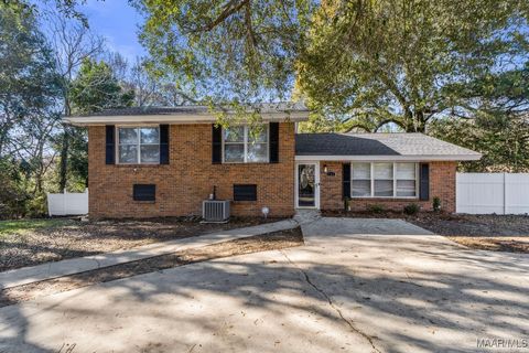 Photo of 231 Murfee Drive, Prattville, AL 36066 (MLS # 582353)