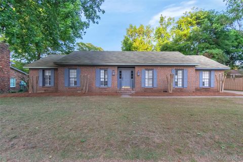 Photo of 540 Chatsworth Drive, Montgomery, AL 36109 (MLS # 586860)