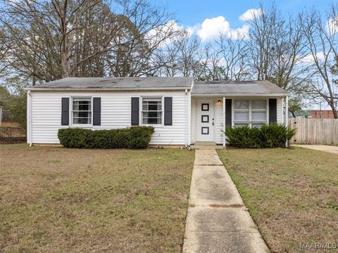 Photo of 1227 Avondale Road, Montgomery, AL 36109 (MLS # 582547)