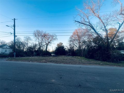 Photo of 2601 Plum Street, Montgomery, AL 36107 (MLS # 582658)