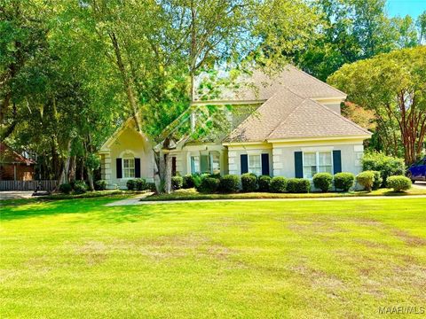 Photo of 8019 Lakeridge Drive, Montgomery, AL 36117 (MLS # 579407)
