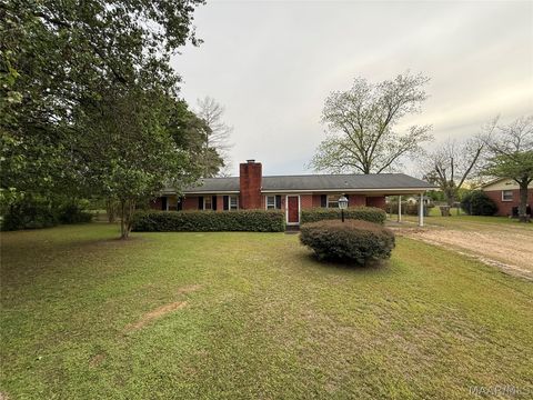 Photo of 110 Bracelle Drive, Selma, AL 36701 (MLS # 585511)