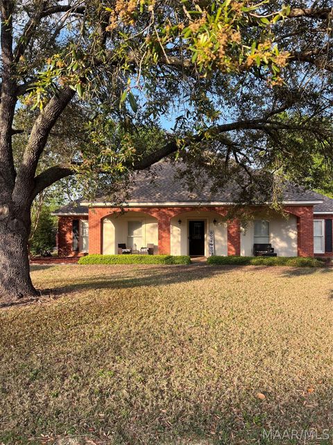 Photo of 8823 Oak Meadow Court, Montgomery, AL 36116 (MLS # 585145)