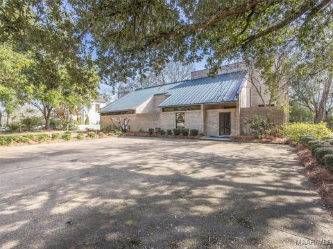 Photo of 2300 Hawthorn Drive, Montgomery, AL 36111 (MLS # 583037)