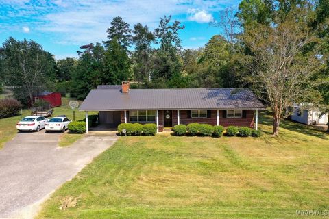 Photo of 403 Macmillian Drive, Thomasville, AL 36784 (MLS # 580467)
