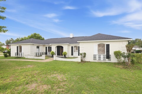 Photo of 214 Pine Needle Drive, Selma, AL 36701 (MLS # 587321)
