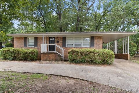 Photo of 3302 Cottonwood Drive, Montgomery, AL 36109 (MLS # 582458)