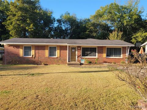 Photo of 305 Laurel Avenue, Selma, AL 36701 (MLS # 580874)
