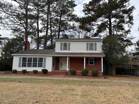 Photo of 521 Freeman Avenue, Tallassee, AL 36078 (MLS # 582645)
