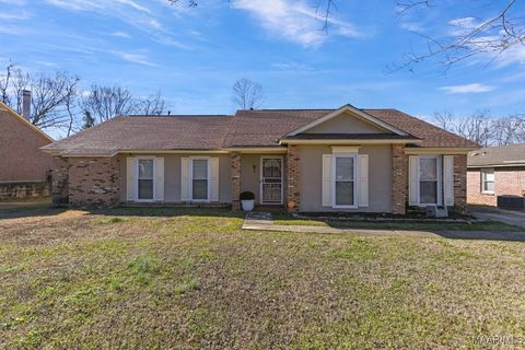 Photo of 2316 Haddington Road, Montgomery, AL 36116 (MLS # 582710)