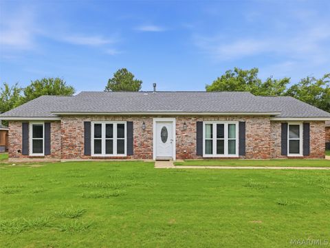 Photo of 2042 Kingsbury Drive, Montgomery, AL 36106 (MLS # 587356)
