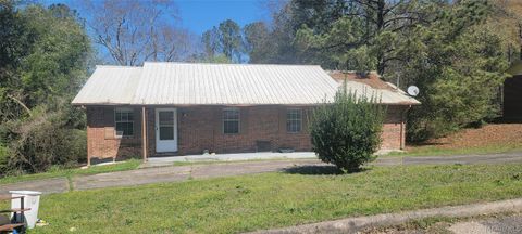 Photo of 603 Hajack Drive, Tuskegee, AL 36083 (MLS # 585212)
