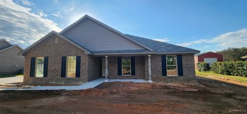 Photo of 1704 Dark Corners Road, Tallassee, AL 36078 (MLS # 581096) Photo of 1704 Dark Corners Road, Tallassee, AL 36078 (MLS # 581096)