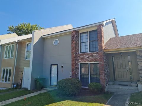 Photo of 1613 Cobblestone Court, Montgomery, AL 36117 (MLS # 583217)