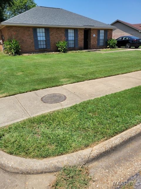 Photo of 712 E Gardendale Drive, Montgomery, AL 36110 (MLS # 582309)