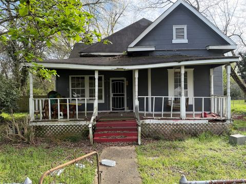 Photo of 114 Chisholm Street, Montgomery, AL 36110 (MLS # 584727)