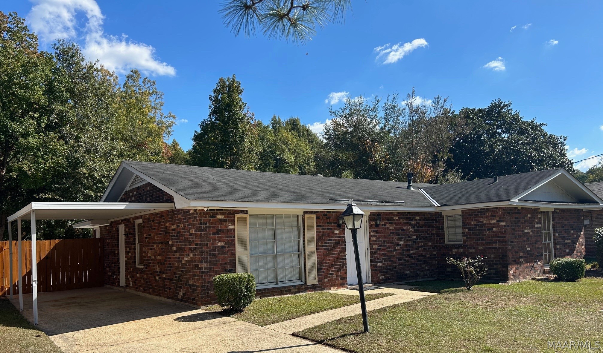 Photo 1 of 34 — 6520 Pinebrook Drive, Montgomery, AL 36117