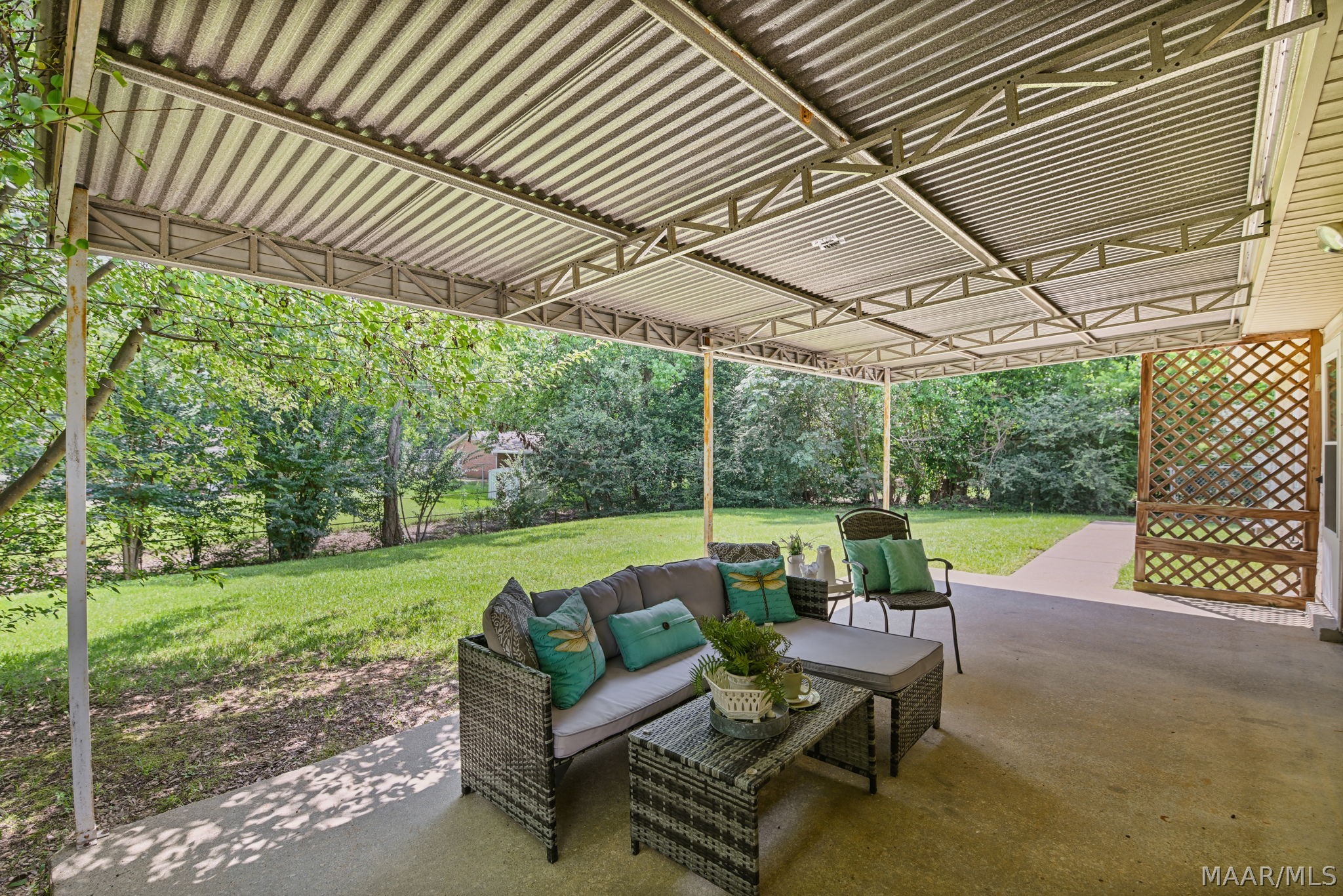 119 GRAY Drive - Photo 2