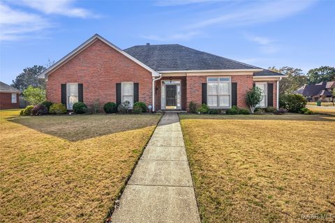 Photo of 733 Wiltshire Drive, Montgomery, AL 36117 (MLS # 581744)