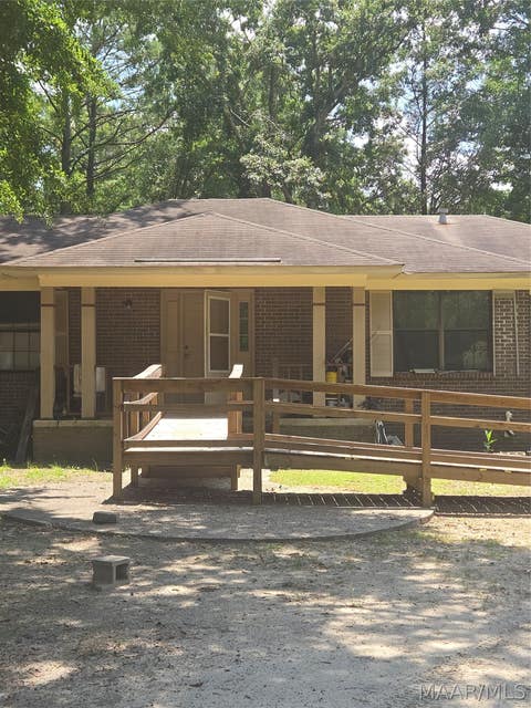 Photo of 636 Copeland Road, Wetumpka, AL 36092 (MLS # 588423)