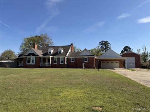 Photo of 4820 Highway 14 E, Elmore, AL 36025 (MLS # 584692)