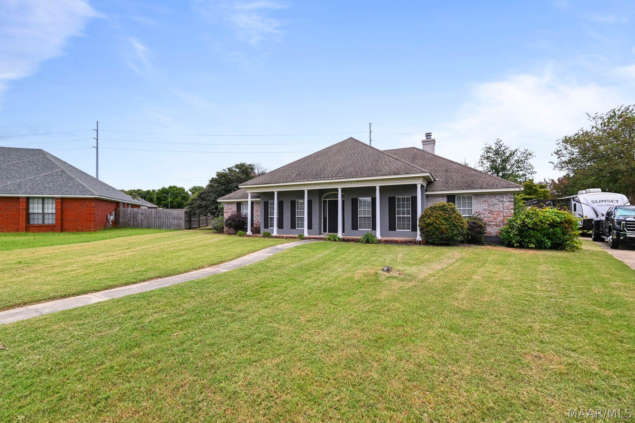 1806 HAMPSTEAD Court - Photo 2