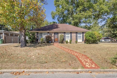 Photo of 743 Leicester Drive, Montgomery, AL 36116 (MLS # 580783)