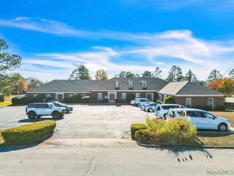 Photo of 5768 Carmichael Parkway, Montgomery, AL 36117 (MLS # 586809)