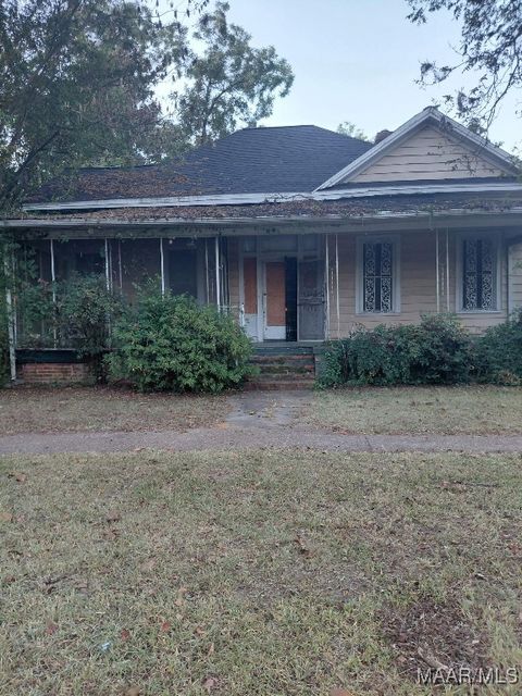 Photo of 1132 First Avenue, Selma, AL 36703 (MLS # 581456)