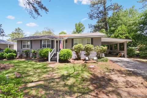 Photo of 706 7th Street, Tallassee, AL 36078 (MLS # 586530)