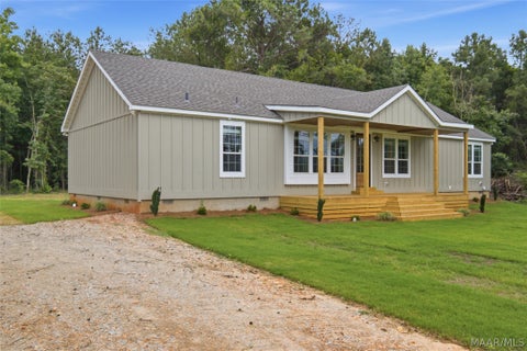 Photo of 21877 Stillwaters Highway, Tallassee, AL 36078 (MLS # 588157)