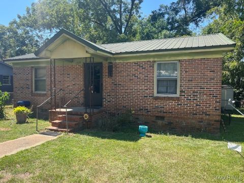Photo of 105 Minchner Street, Troy, AL 36081 (MLS # 580044)
