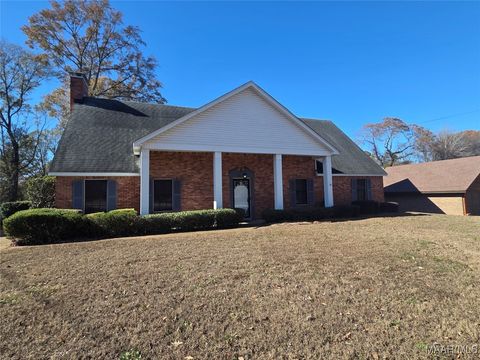 Photo of 650 HILLSBORO Road, Montgomery, AL 36104 (MLS # 582290)