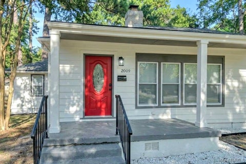 Photo of 2009 Commodore Street, Montgomery, AL 36106 (MLS # 590907)