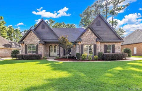 Photo of 119 N Dogwood Terrace, Wetumpka, AL 36093 (MLS # 588845)