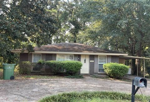 Photo of 1720 Gloria Court, Montgomery, AL 36110 (MLS # 579953)