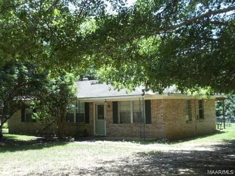 Photo of 206 County Road 900, Selma, AL 36701 (MLS # 584218)