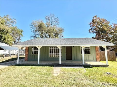 Photo of 204 N Shelby Street, Wetumpka, AL 36092 (MLS # 581122) Photo of 204 N Shelby Street, Wetumpka, AL 36092 (MLS # 581122)