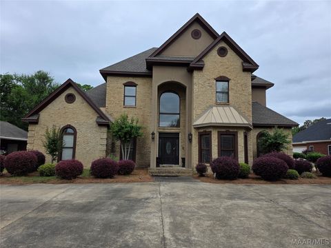 Photo of 3112 Fieldcrest Drive, Montgomery, AL 36106 (MLS # 586157)