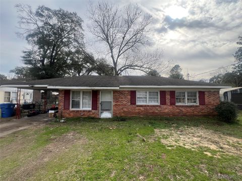 Photo of 104 Lee Circle, Prattville, AL 36067 (MLS # 583528)