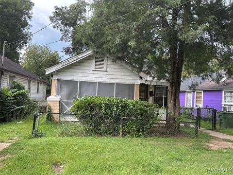 Photo of 1148 Bragg Street, Montgomery, AL 36108 (MLS # 579768)