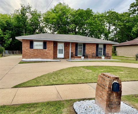 Photo of 5545 E Shades Valley Drive, Montgomery, AL 36108 (MLS # 586554)