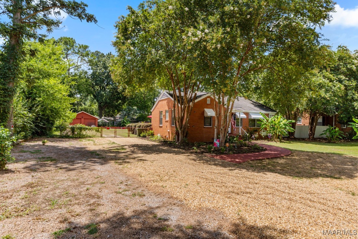 11 Calhoun Road - Photo 2