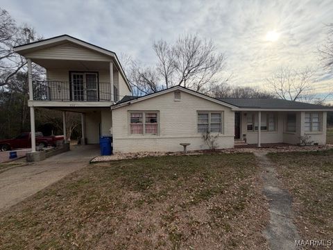 Photo of 936 Greencrest Street, Prattville, AL 36067 (MLS # 583464)