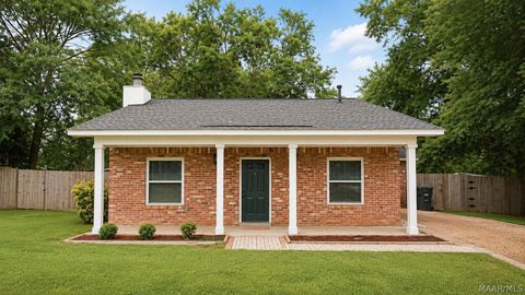 Photo of 136 HONEYSUCKLE Drive, Millbrook, AL 36054 (MLS # 587060)