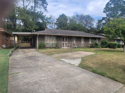 Photo of 2556 Westwood Drive, Montgomery, AL 36108 (MLS # 586981)