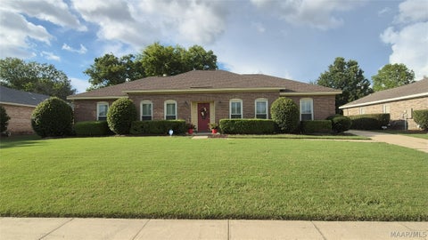 Photo of 6929 Cherry Creek Drive, Montgomery, AL 36117 (MLS # 590210)