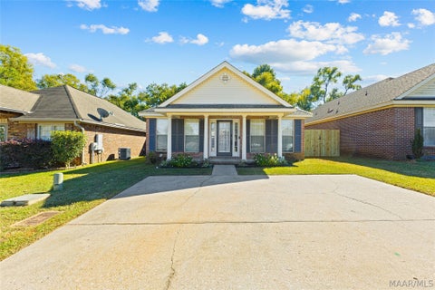 Photo of 186 Ridgeview Drive, Millbrook, AL 36054 (MLS # 590654)