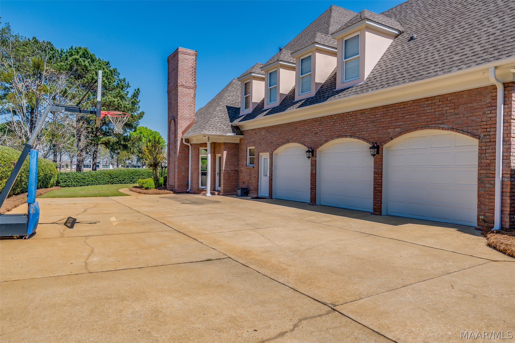 8024 WESTCHESTER Place